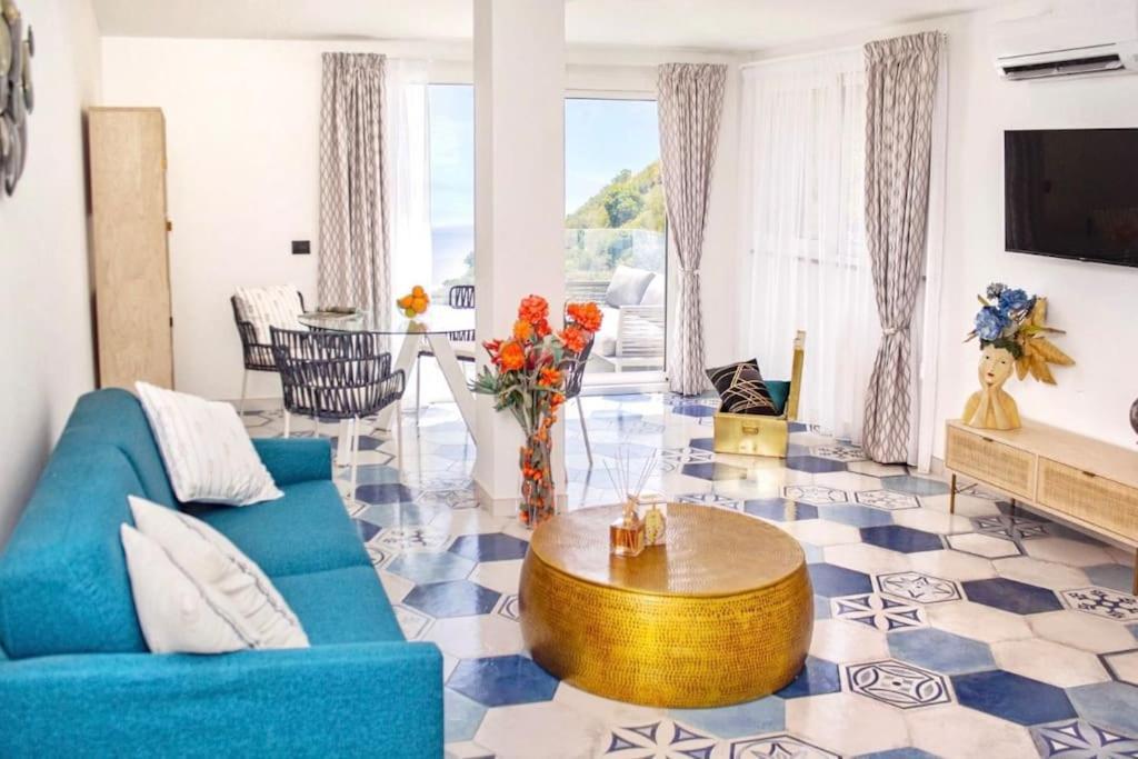 Suite Apartments Branco - Infinity Pool & Sea View - 5 Minuti Dal Centro ตาออร์มินา ภายนอก รูปภาพ
